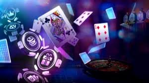 Người chơi đang truy cập sảnh game trên thiết bị điện thoại di động